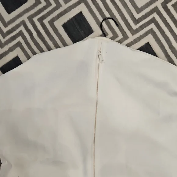 Salvatore Ferragamo White Canvas Garment Cover - Picture 5 of 6